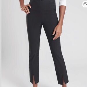 Athleta Wander Slim Straight Crop
